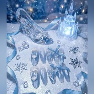 Elegant Princess Blue and 3D White Press-On Almond Nails